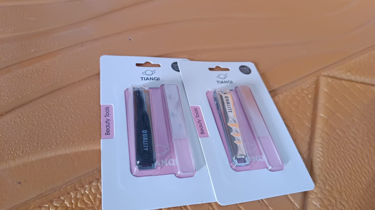 Cute Nail Clipper with Nail Catcher, Nail File - Stainless Steel (1 Pc) Cute Nail Clipper with Nail Catcher, Nail File - Stainless Steel (1 Pc)
